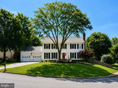 6207 Maple Run Ct, CLIFTON, VA, 20124-2328 | Card Image