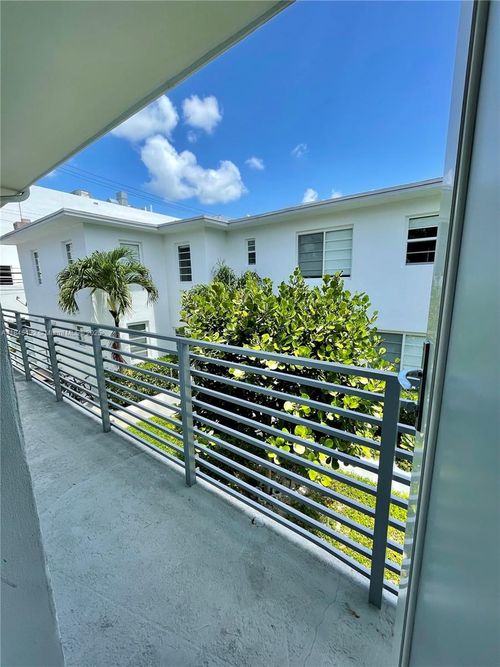 apt-12-942 Lenox Ave, Miami Beach, FL, 33139-5354 | Card Image