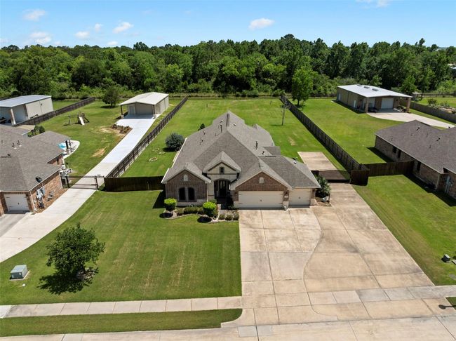 15314 Icet Creek Ave, House other with 4 bedrooms, 3 bathrooms and 3 parking in Mont Belvieu TX | Image 4