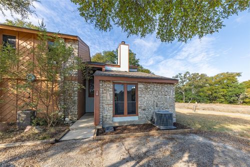 18 Cypress Fairway Vlg, Wimberley, TX, 78676-1973 | Card Image