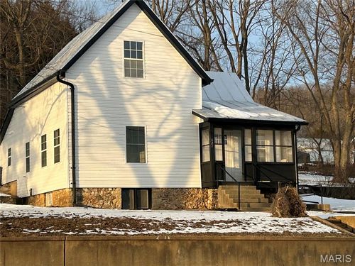 621 W Osage St, Pacific, MO, 63069-1216 | Card Image