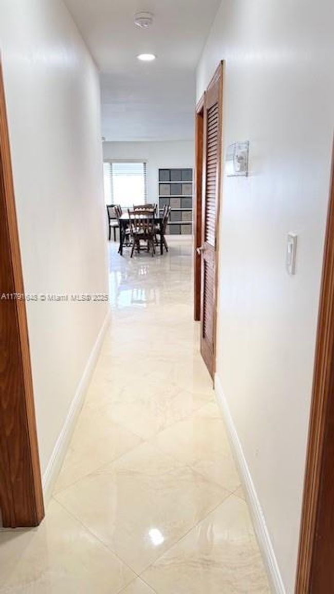 16210 Sw 97 Th Ct, House other with 4 bedrooms, 4 bathrooms and null parking in Miami FL | Image 31
