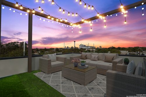 unit-202-1019 S Hackberry St, San Antonio, TX, 78210-1985 | Card Image