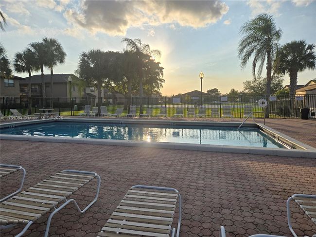 APT-202 - 10002 Winding Lake Rd, Condo with 2 bedrooms, 2 bathrooms and null parking in Sunrise FL | Image 24