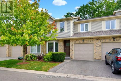 35-10 Rossmore Crt, London, ON, N6C6A3 | Card Image