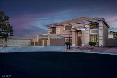 8201 Fawn Meadow Ave, Las Vegas, NV, 89149-4510 | Card Image