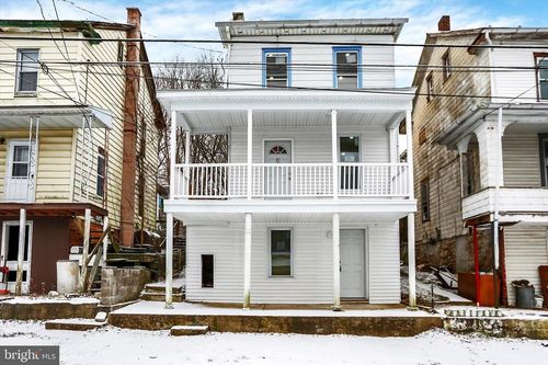 1228 Pulaski Ave, COAL TOWNSHIP, PA, 17866-3818 | Card Image