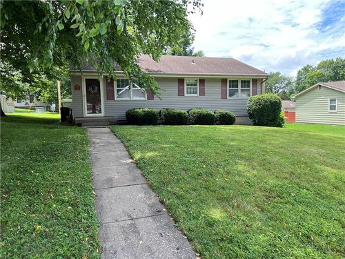 1317 Pawnee St, Leavenworth, KS, 66048-1259 | Card Image