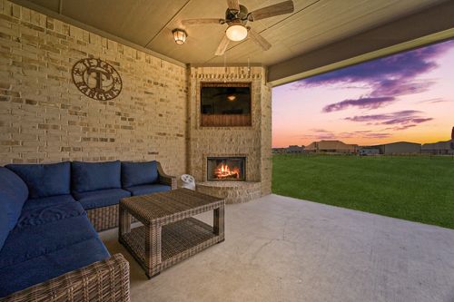 135 Stanford Ln, Springtown, TX, 76082-2837 | Card Image