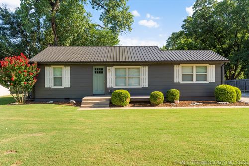 7913 E 129th St S, Bixby, OK, 74008-2519 | Card Image