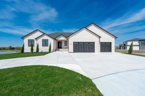 4817 Bridgewood Ct, Wichita, KS, 67226-0102 | Card Image