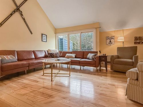 6c-105 Williams Ln, White River Junction, VT, 05001 | Card Image