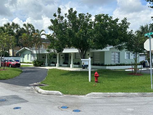 425 Sw 18th Ave, Fort Lauderdale, FL, 33312-7626 | Card Image