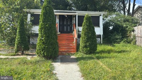 5205 Doppler St, CAPITOL HEIGHTS, MD, 20743-2912 | Card Image