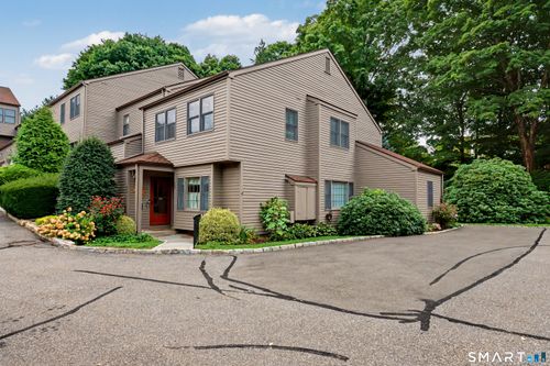 39-39 Lambert Cmn, Wilton, CT, 06897-4534 | Card Image
