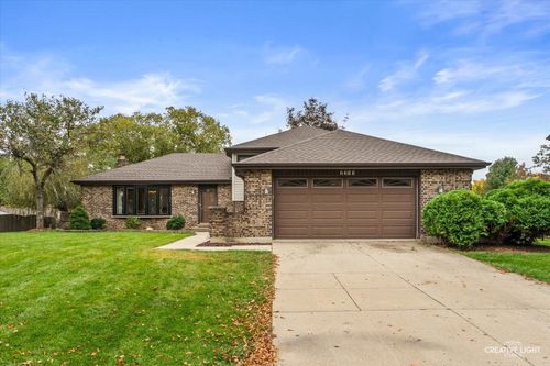 2213 Hamilton Ln, Darien, IL, 60561-4346 | Card Image