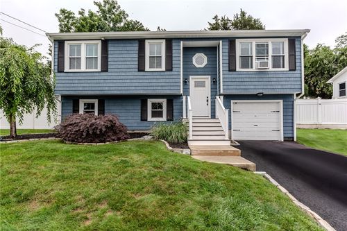 10 Pembroke Drive, Johnston, RI, 02919 | Card Image