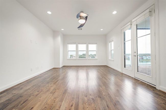 2202 Lakeshore Edge Dr, House other with 3 bedrooms, 5 bathrooms and 2 parking in Houston TX | Image 33