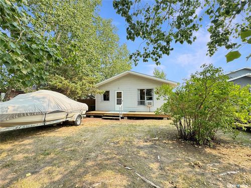 9132 Donald Cres, Cochin, SK, S0M0L0 | Card Image