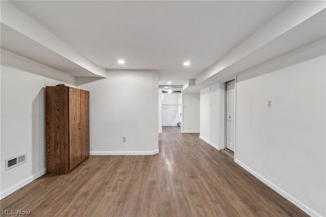 271 Wall Rd, House other with 3 bedrooms, 2 bathrooms and null parking in Doylestown OH | Image 25