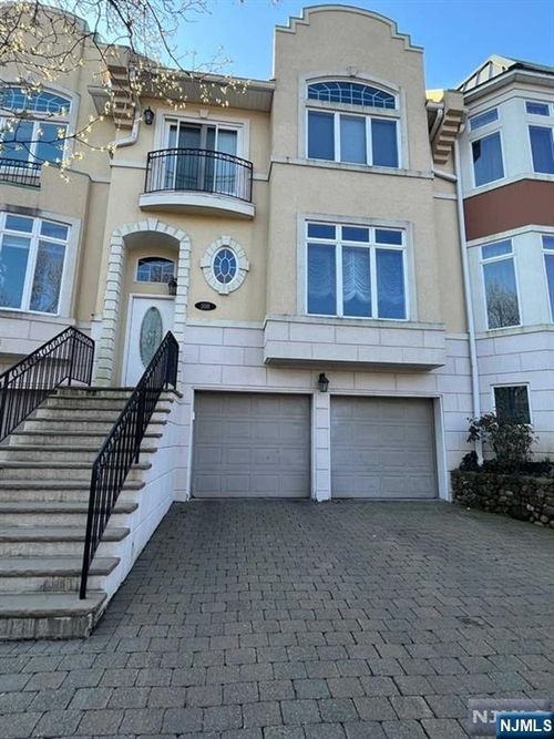 108 Winding Crk, Old Tappan, NJ, 07675-7318 | Card Image