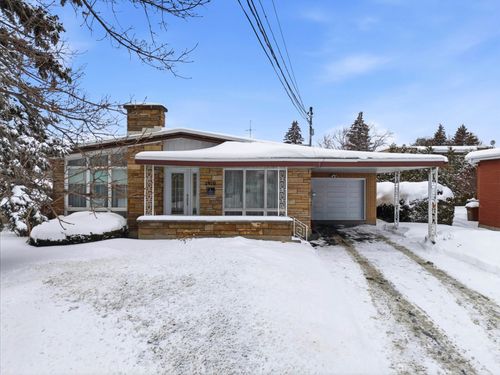 2870 Rue Sicotte, Saint Hyacinthe, QC, J2S2L6 | Card Image