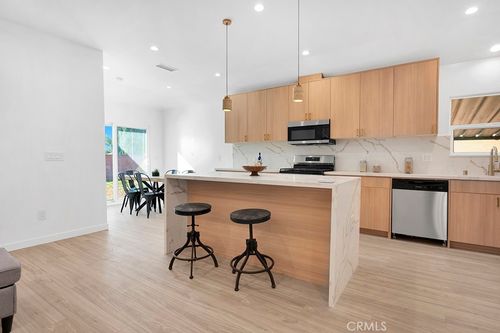 14868 Envoy St, Sylmar, CA, 91342-5417 | Card Image