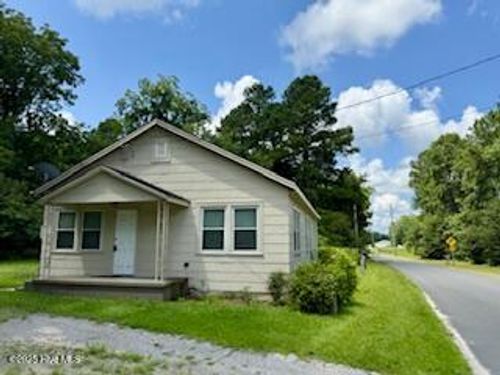 3820 Lynn Ave, Castle Hayne, NC, 28429-5032 | Card Image
