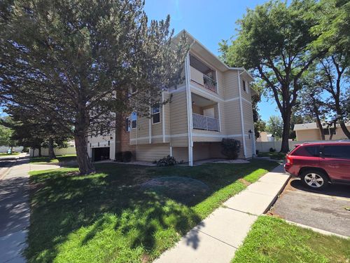 830 E Gatewood Dr, Sandy, UT, 84094-3009 | Card Image