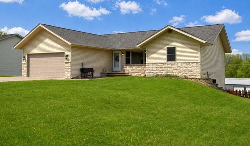 201 Cody Dr, BEAVER DAM, WI, 53916-2778 | Card Image