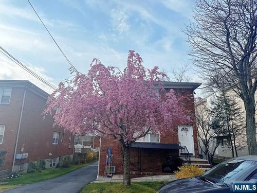 2443 3rd St, Fort Lee, NJ, 07024-4025 | Card Image