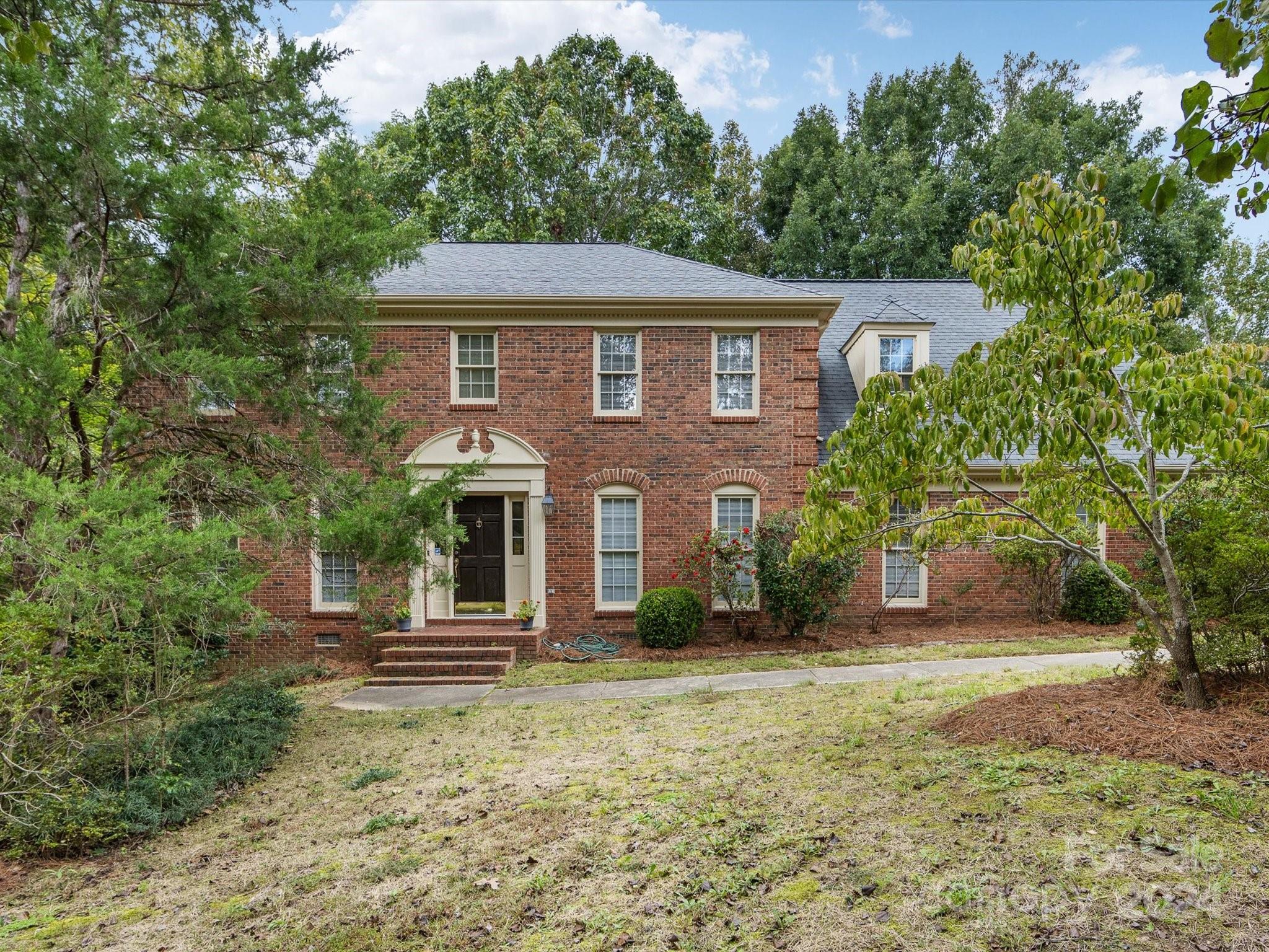 Alexander Hall Dr, Charlotte, NC 28270