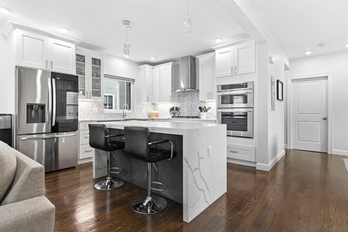 1-16 Willard Ave, Medford, MA, 02155-6348 | Card Image