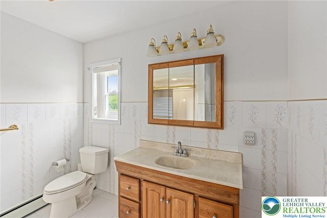 230 W Moorestown Rd, House other with 4 bedrooms, 4 bathrooms and null parking in WIND GAP PA | Image 45