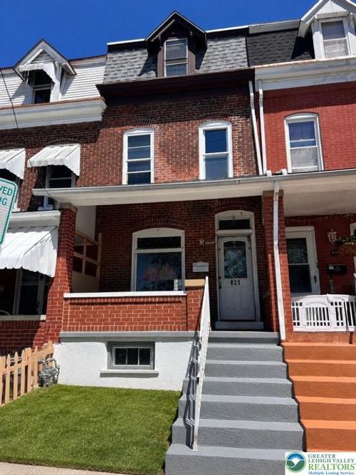 821 N New St, Allentown, PA, 18102-1431 | Card Image