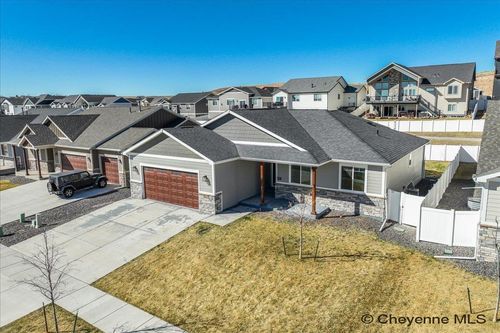 5612 Opal Dr, Cheyenne, WY, 82009-5840 | Card Image