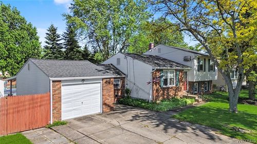 233 Dean Rd, Depew, NY, 14043-1309 | Card Image
