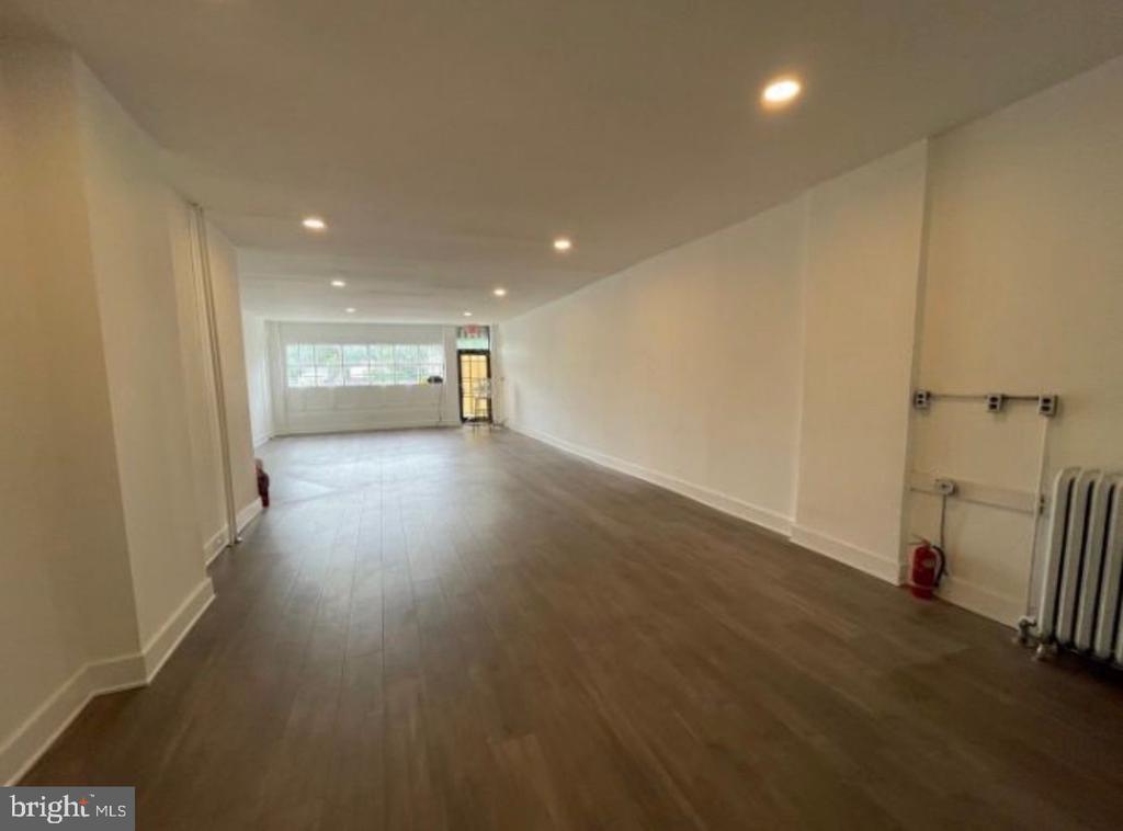 Commercial Lease in PENNSAUKEN