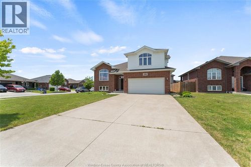 398 Poplar Dr, Belle River, ON, N0R1A0 | Card Image