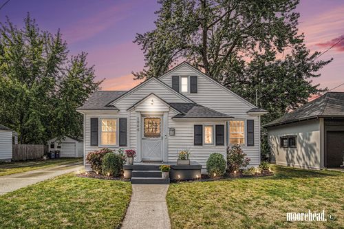 1044 Arianna St, Grand Rapids, MI, 49504-3051 | Card Image