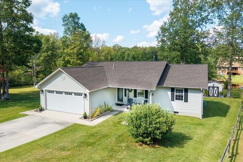 711 Chacoto Dr, Crossville, TN, 38572-6512 | Card Image