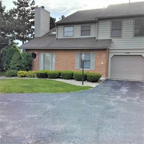 9303-9303 Whitehall Ln, Orland Park, IL, 60462-7772 | Card Image