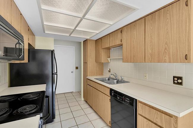 4750 Carrington Ct, Condo with 2 bedrooms, 2 bathrooms and null parking in NEW PORT RICHEY FL | Image 12