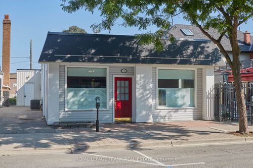 106 Colborne St E, Whitby, ON, L1N1V8 | Card Image