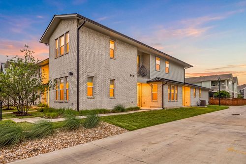 e-2409 Simond Avenue, Austin, TX, 78723 | Card Image