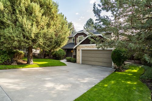 2440 Nw 2nd St, Bend, OR, 97703-8340 | Card Image