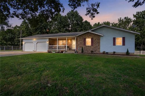 3002 Charlotte St, Effingham, IL, 62401 | Card Image