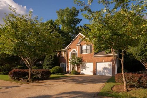 1028 Deer Hollow Dr, Woodstock, GA, 30189-6606 | Card Image