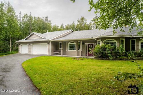 2004 N Saddle Horse Dr, Wasilla, AK, 99654-3563 | Card Image