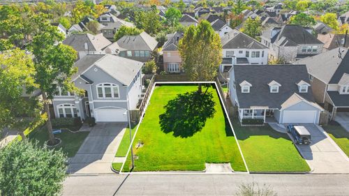 4313 Vivian St, Bellaire, TX, 77401-5628 | Card Image